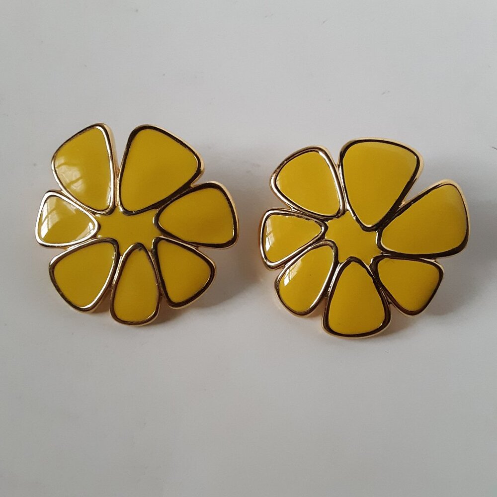 Monet Vintage Mid Century Large Yellow Flower Clip Earrings